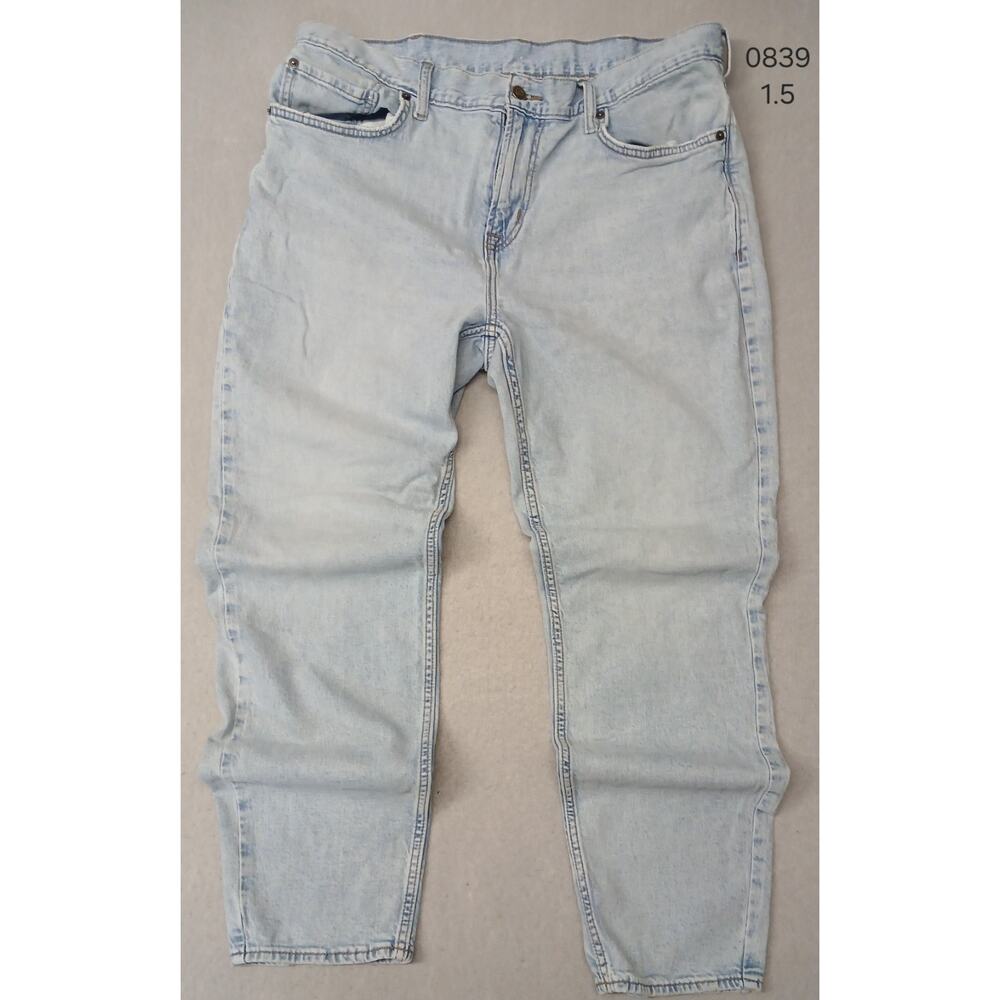 Old Navy (38x32) Men's Relaxed Straight Fit Light Denim Jeans